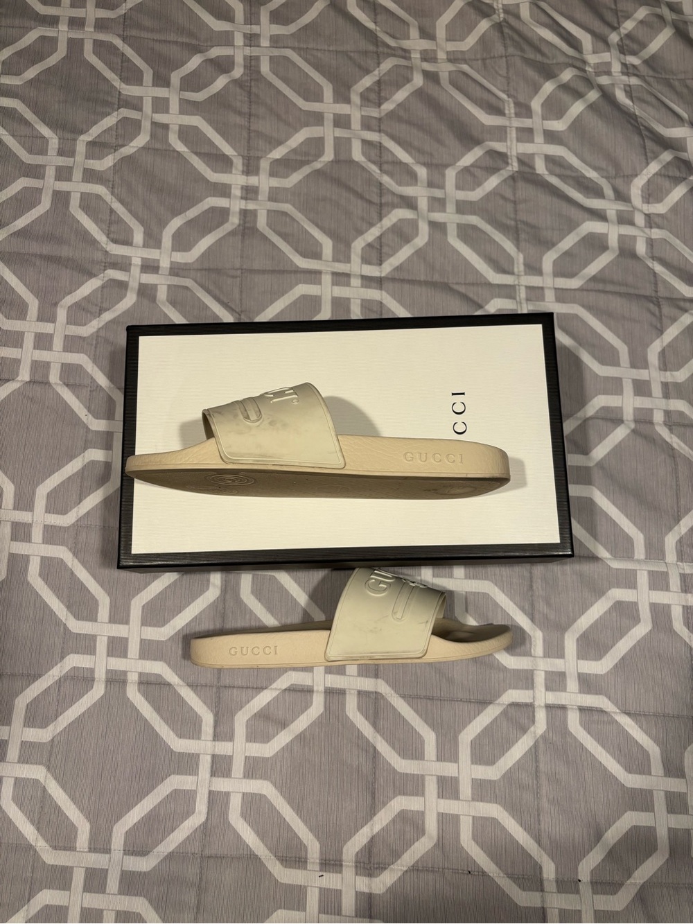 Gucci Cream Logo Rubber Slide Sandals